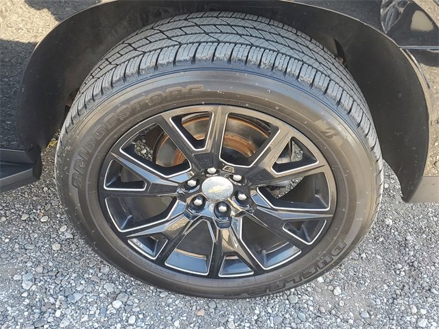 Used 2021 Chevrolet Suburban Premier w/ Premium Package image 5