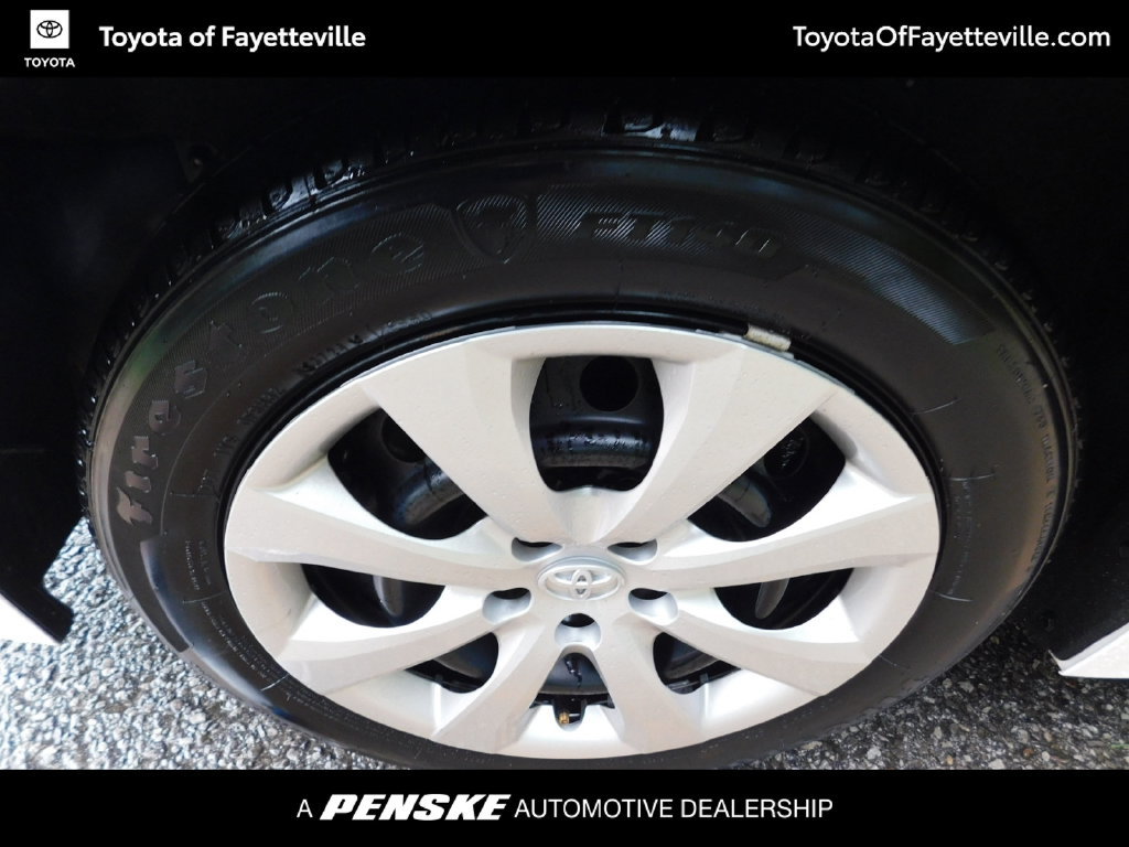 Used 2025 Toyota Corolla LE FWD image 7