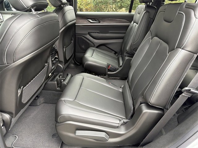 New 2025 Jeep Grand Cherokee L Limited image 22