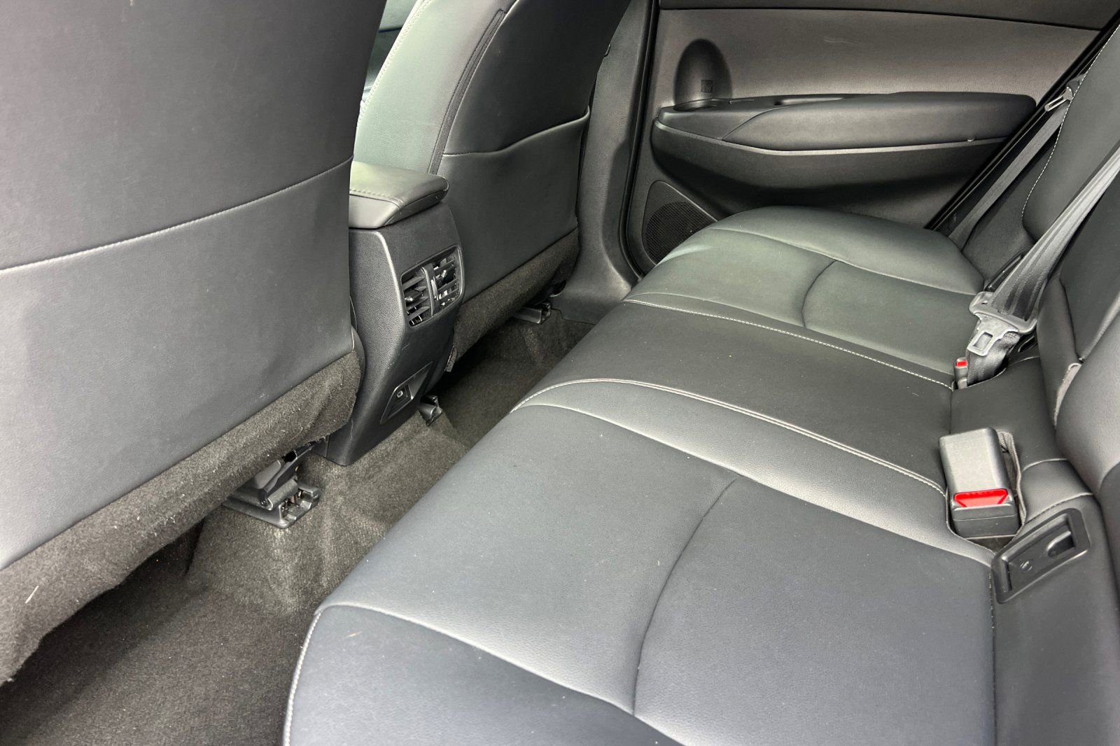 Certified 2023 Toyota Corolla Cross XLE image 15