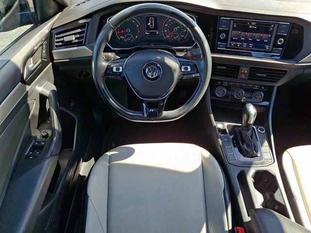 Used 2020 Volkswagen Jetta SE FWD image 14