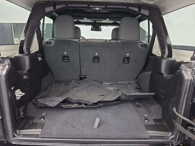 Used 2025 Jeep Wrangler Willys image 41