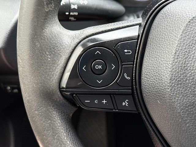 Used 2020 Toyota Corolla LE image 23