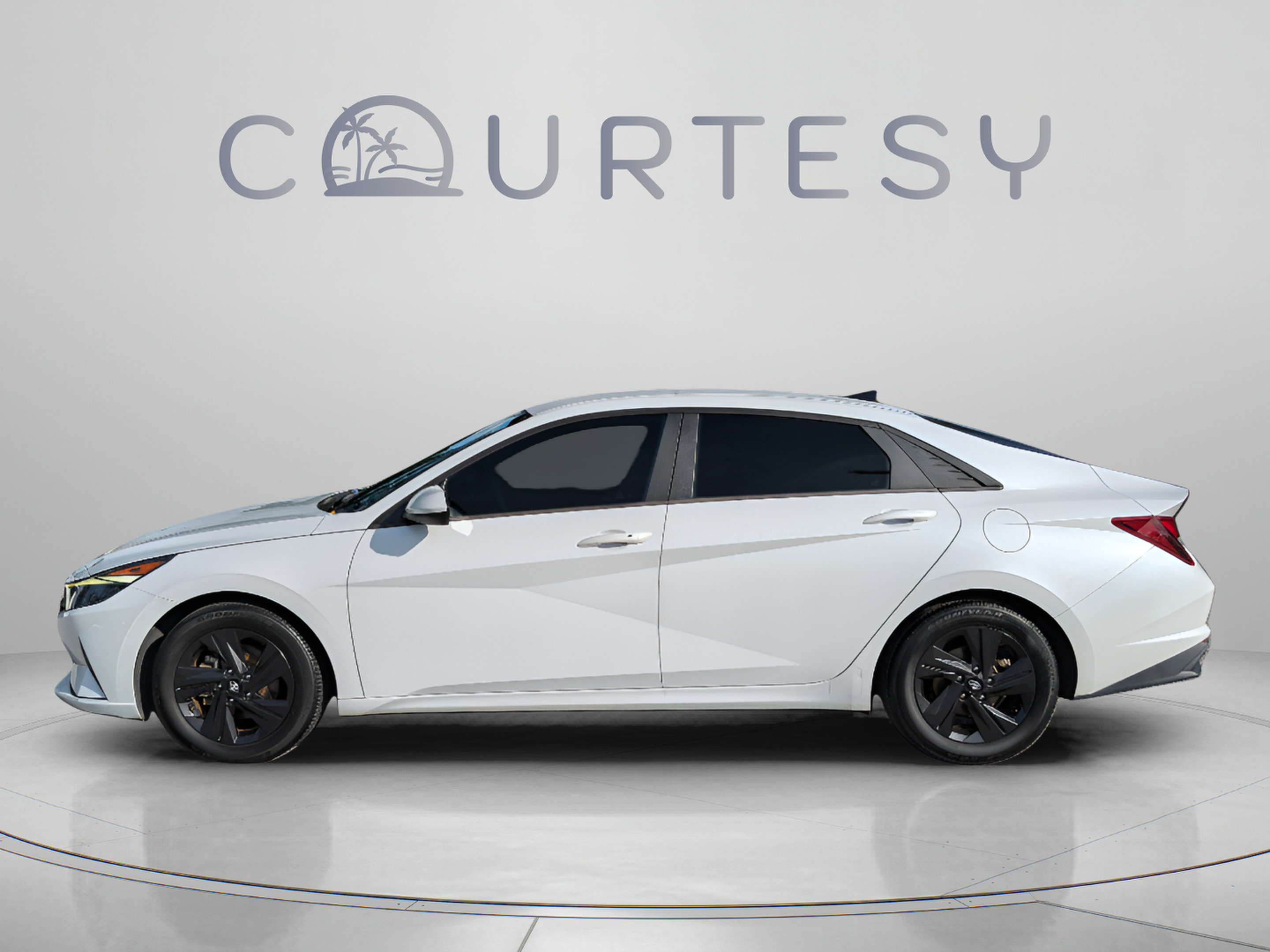 Used 2021 Hyundai Elantra SEL w/ Convenience Package