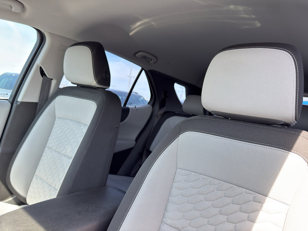 Used 2020 Chevrolet Equinox LS FWD image 26