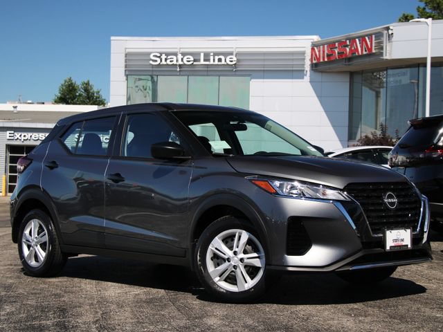 Certified 2025 Nissan Kicks Play S