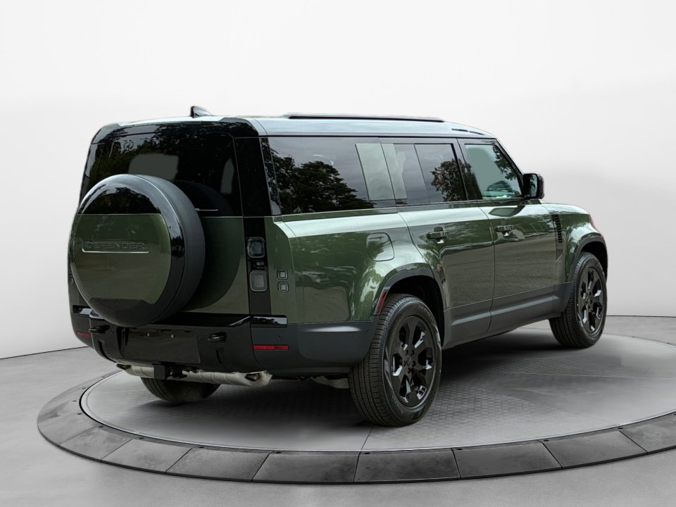 New 2026 Land Rover Defender 130 S AWD/4WD image 7