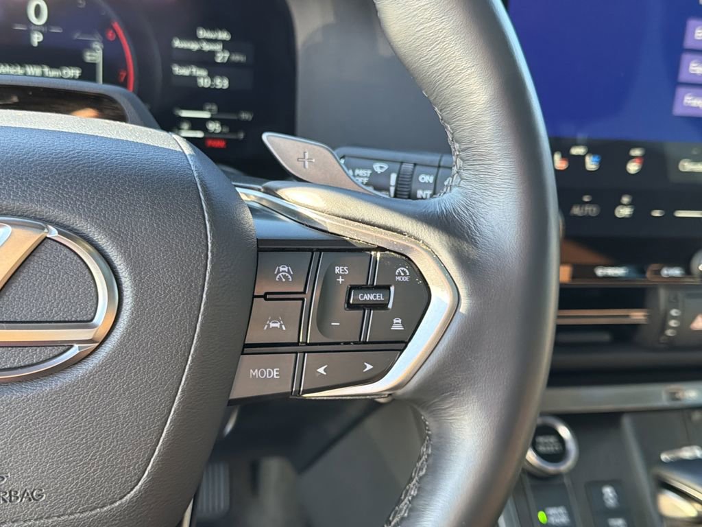 Used 2024 Lexus GX 550 w/ Accessory Package (Z1) image 29