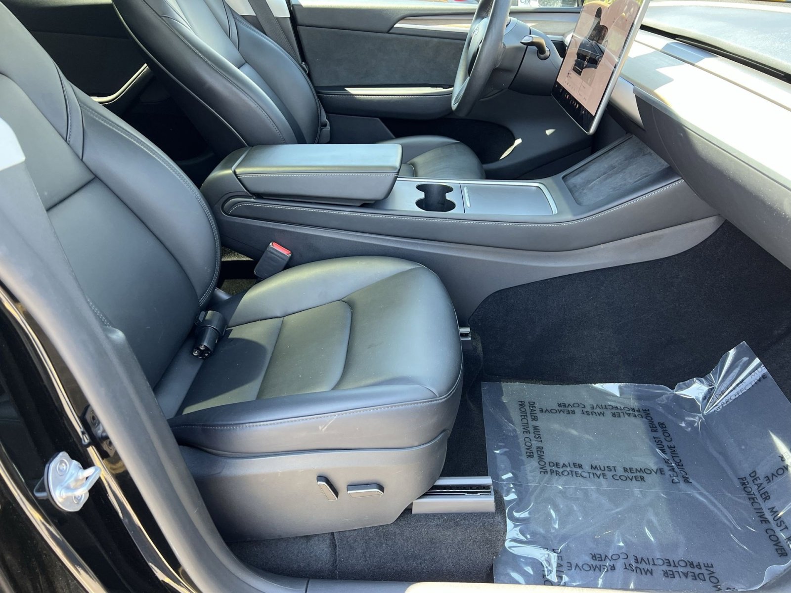 Used 2023 Tesla Model Y Long Range AWD/4WD image 30