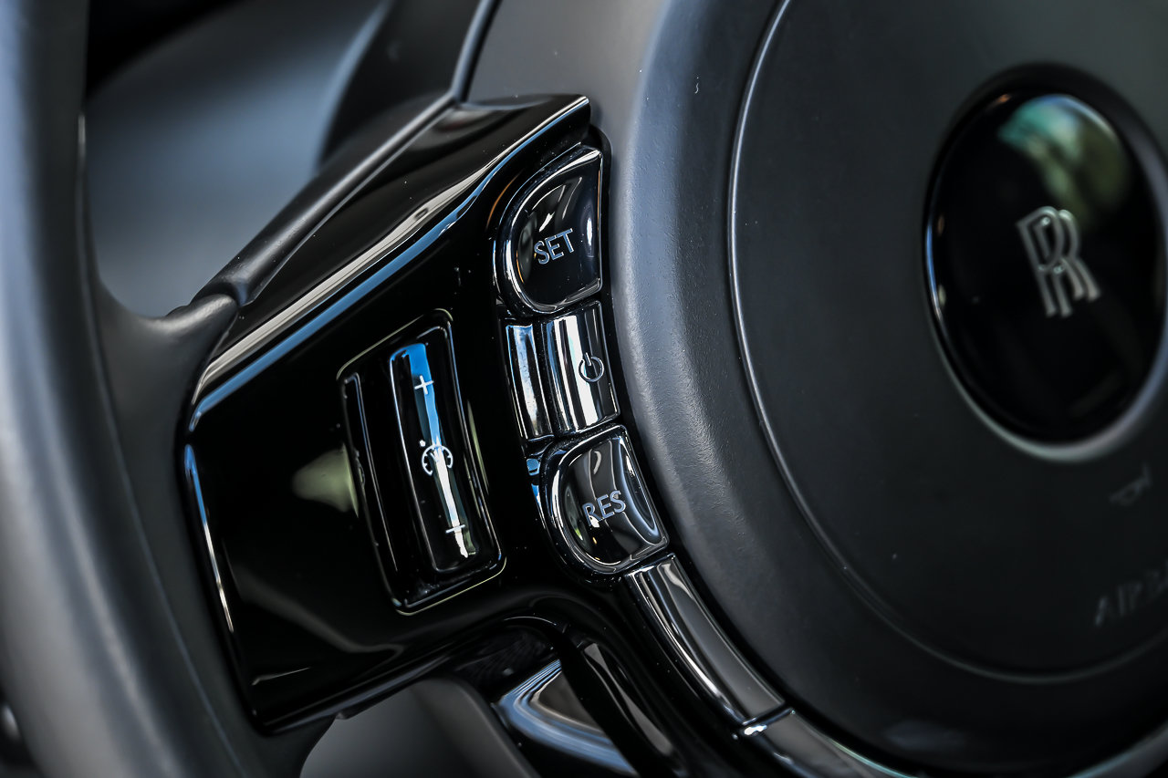 Used 2015 Rolls-Royce Wraith RWD image 24