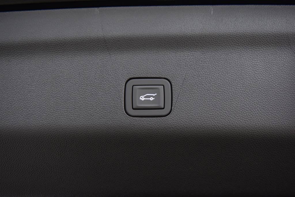 New 2026 Chevrolet Suburban High Country AWD/4WD image 27
