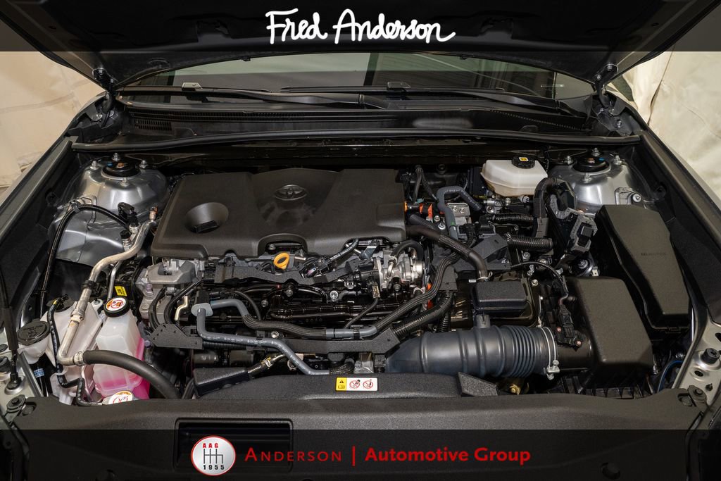 Used 2025 Toyota Camry SE FWD image 18