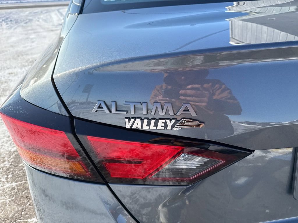 Used 2025 Nissan Altima 2.5 SR image 9