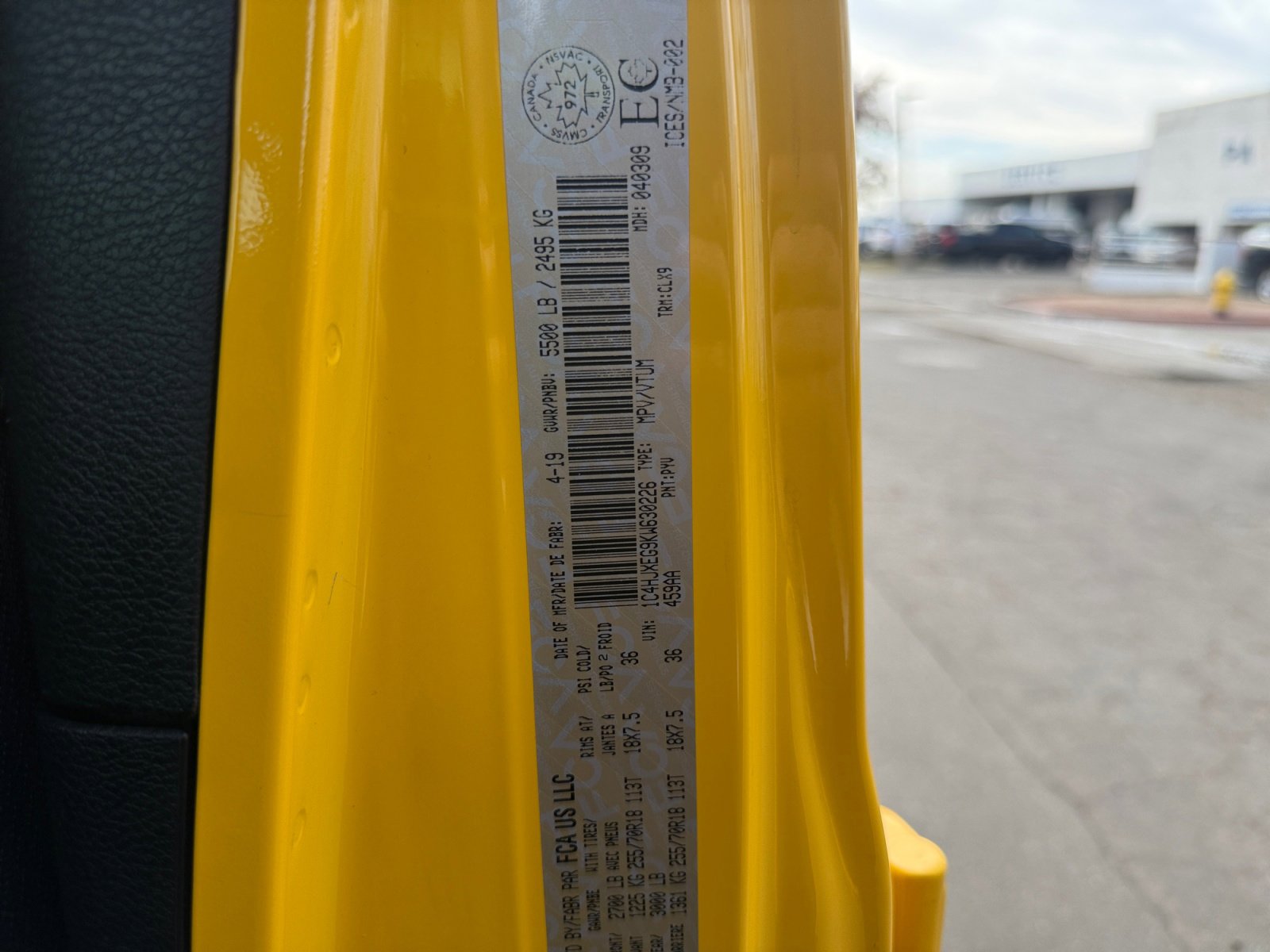 Used 2019 Jeep Wrangler Unlimited Sahara w/ Uconnect 4C Nav & Sound Group image 33