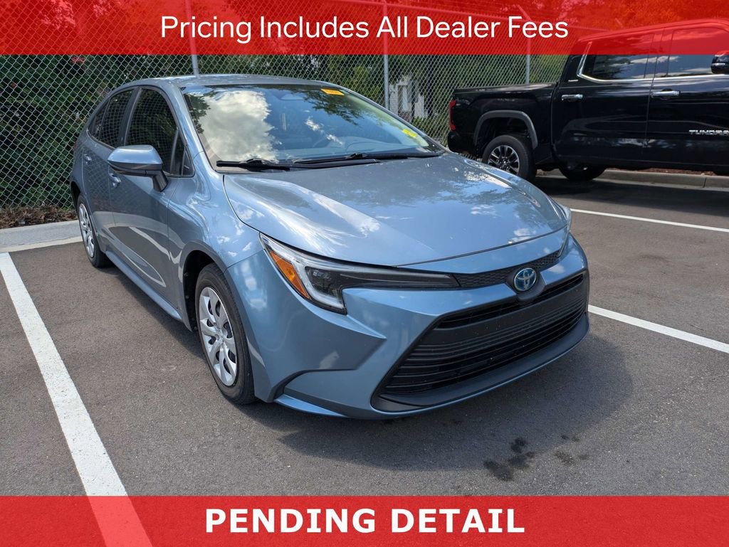 Used 2023 Toyota Corolla LE FWD video 1