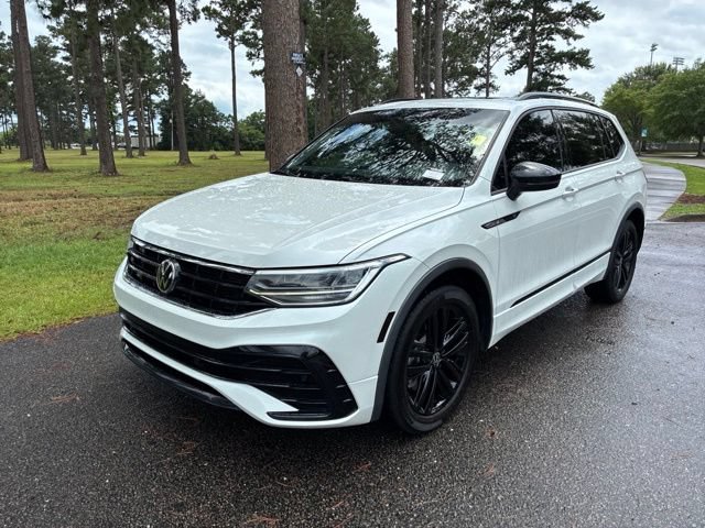 Used 2022 Volkswagen Tiguan SE R-Line FWD image 7