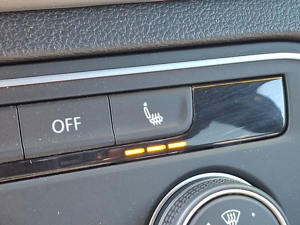 Used 2023 Volkswagen Atlas Cross Sport SE image 26