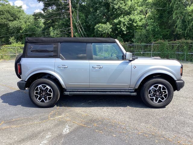 Used 2023 Ford Bronco Outer Banks AWD/4WD image 2