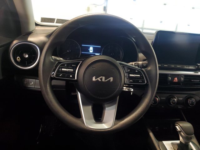Used 2023 Kia Forte LXS w/ LXS Technology Package FWD image 16