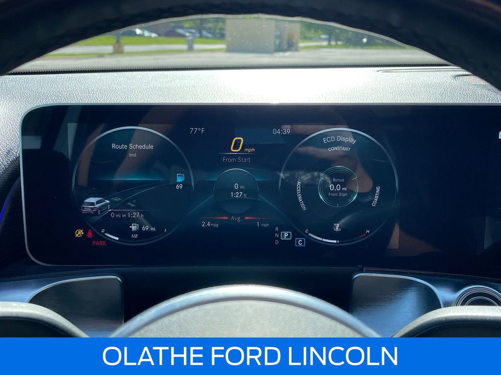 Used 2021 Mercedes-Benz GLB 250 4MATIC w/ Premium Package image 18