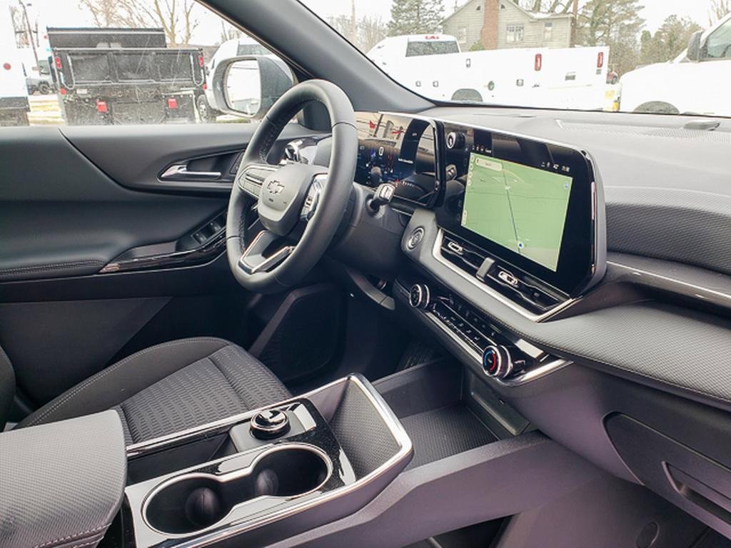 New 2026 Chevrolet Equinox LT w/ Midnight Edition image 32