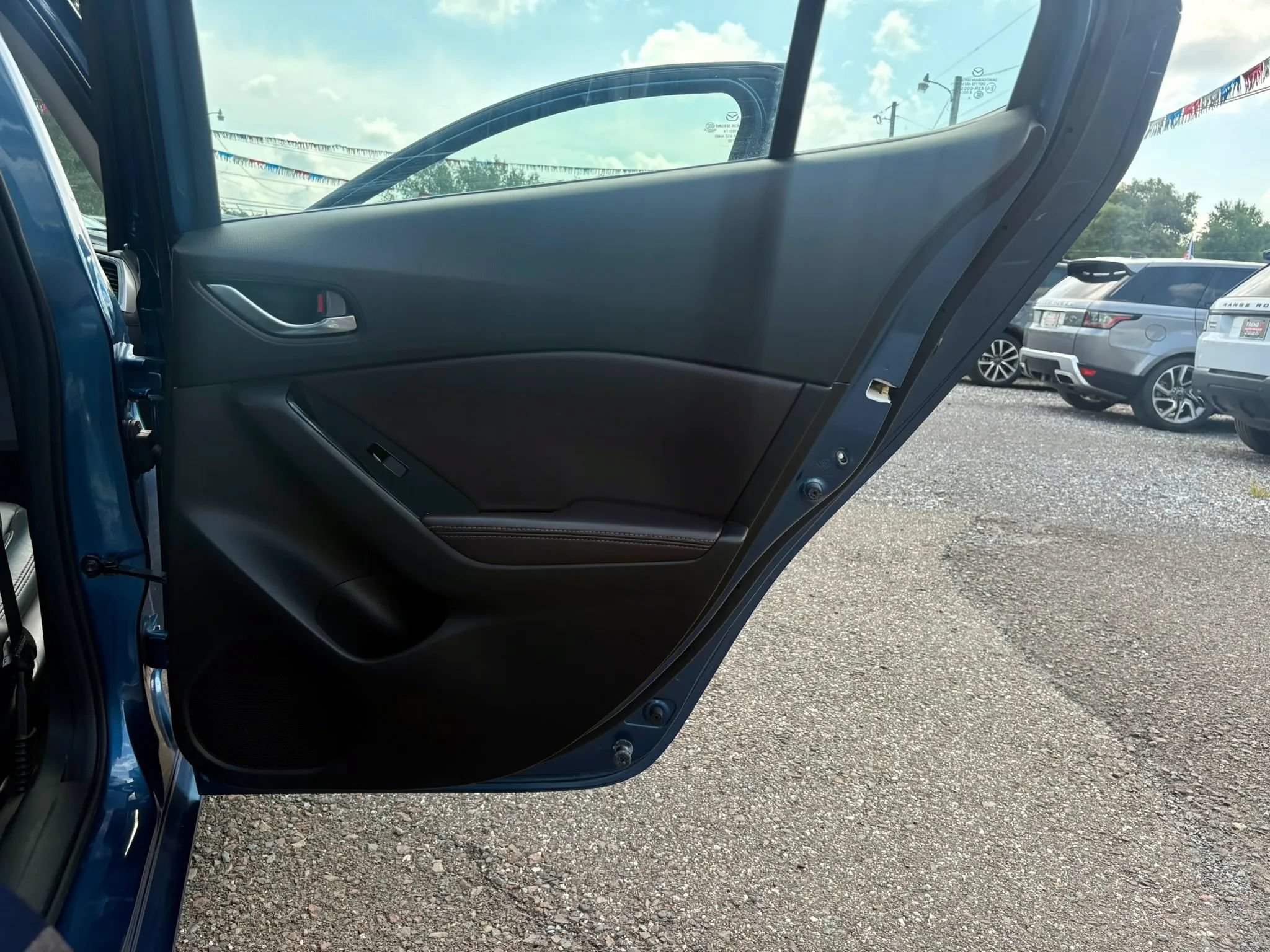 Used 2017 MAZDA MAZDA3 Touring w/ Popular Equipment Package FWD image 13