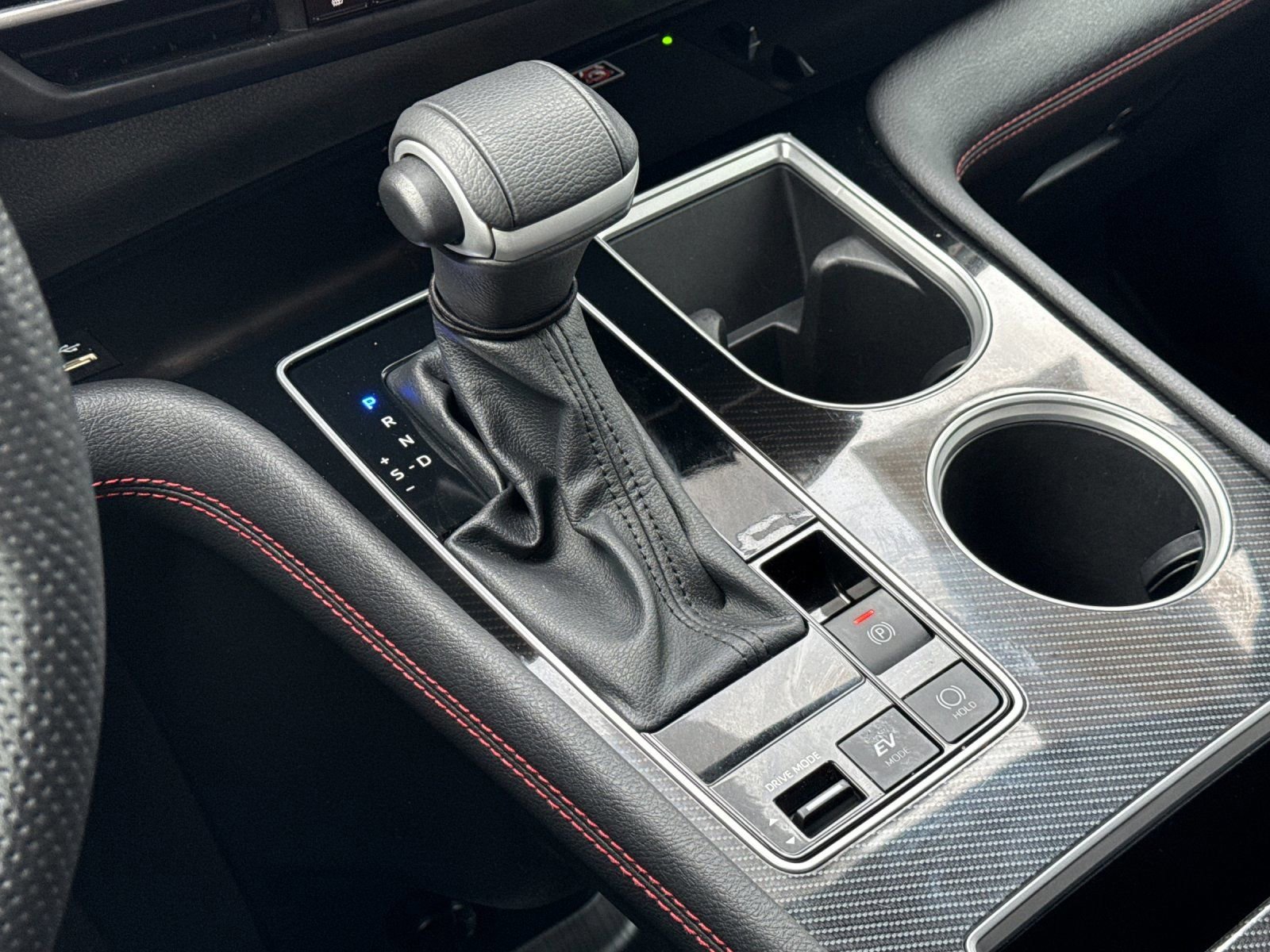 Used 2025 Toyota Sienna XSE w/ XSE Premium Package image 24