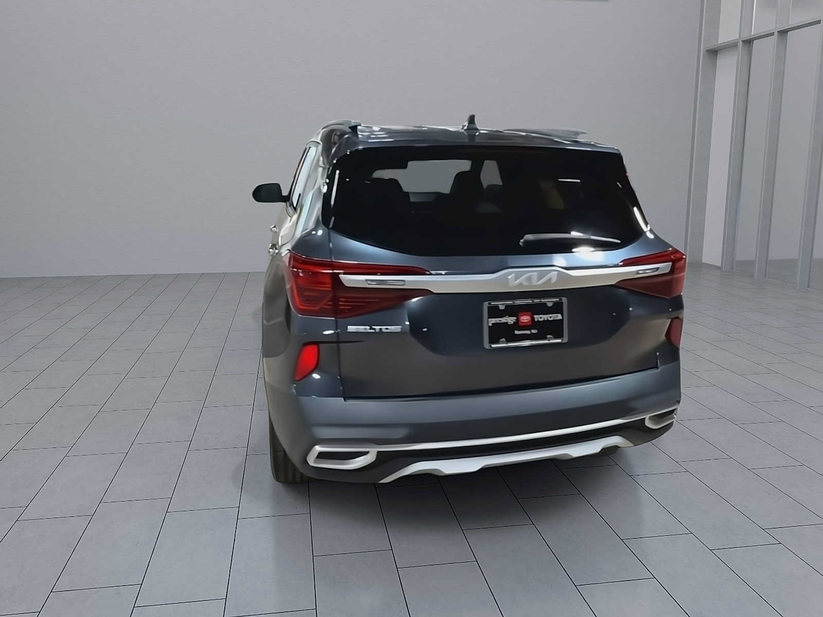 Used 2022 Kia Seltos SX w/ Sunroof Package AWD/4WD image 7