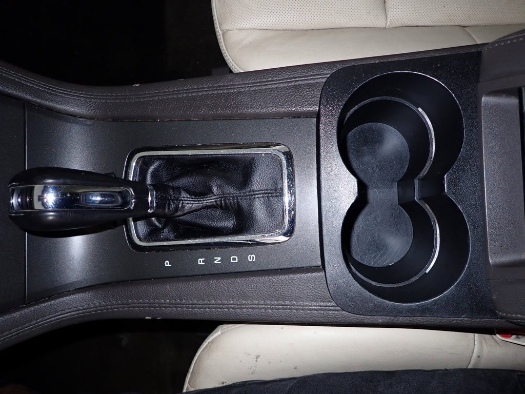 Used 2019 Lincoln MKT AWD image 25