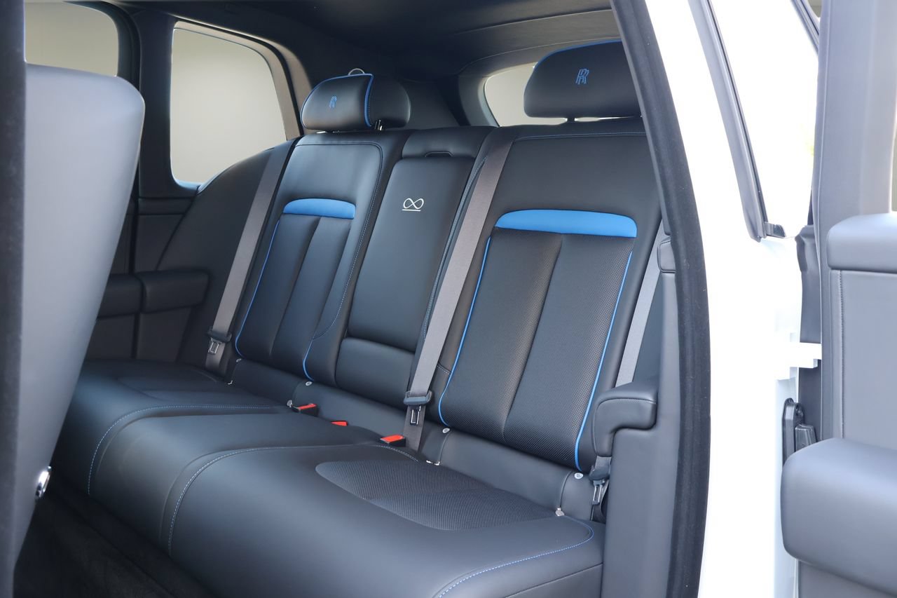 New 2027 Rolls-Royce Cullinan Black Badge AWD/4WD image 16
