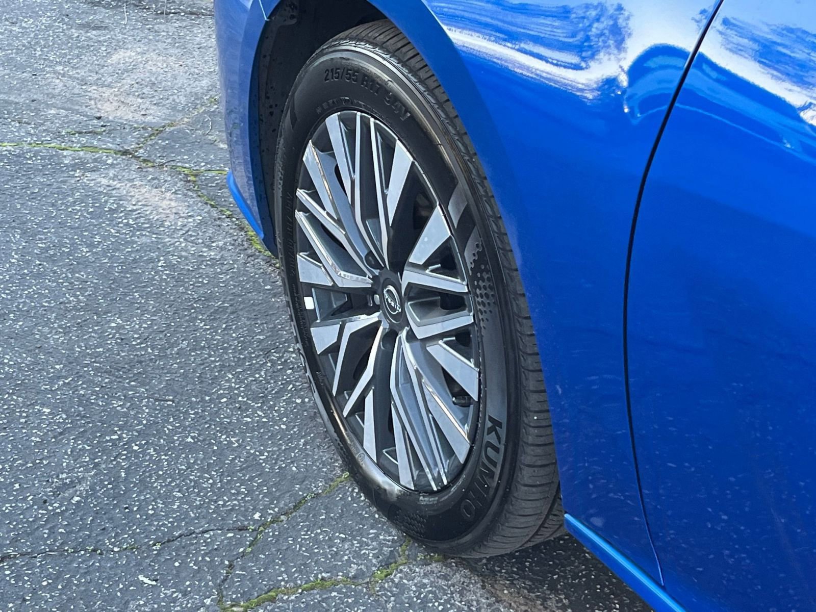 Used 2025 Nissan Altima 2.5 SV image 30