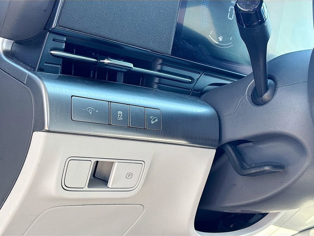 Used 2024 Hyundai Kona SEL image 10