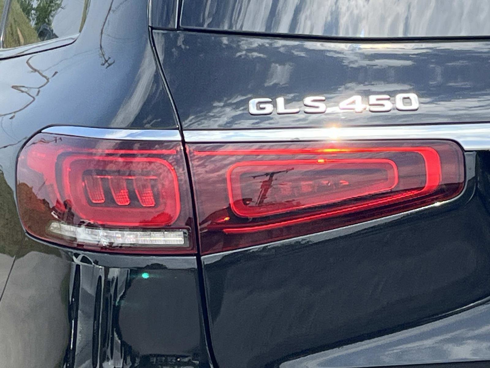 Certified 2023 Mercedes-Benz GLS 450 4MATIC image 11