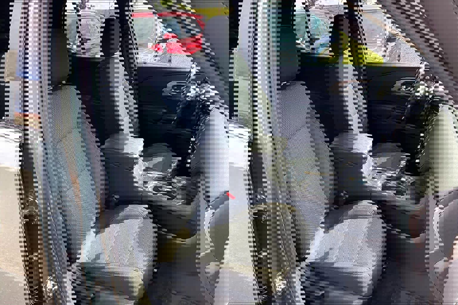 Certified 2023 Chevrolet Traverse LT image 8