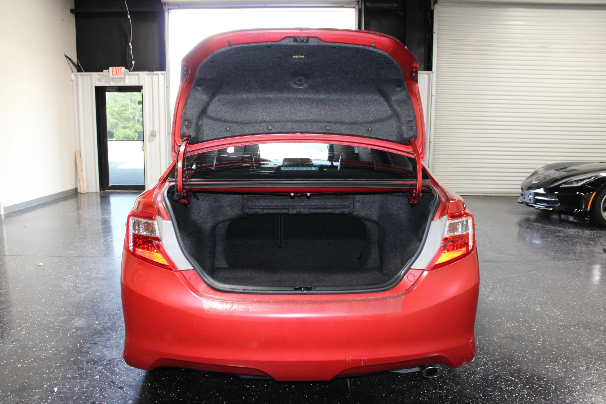 Used 2012 Toyota Camry SE FWD image 29