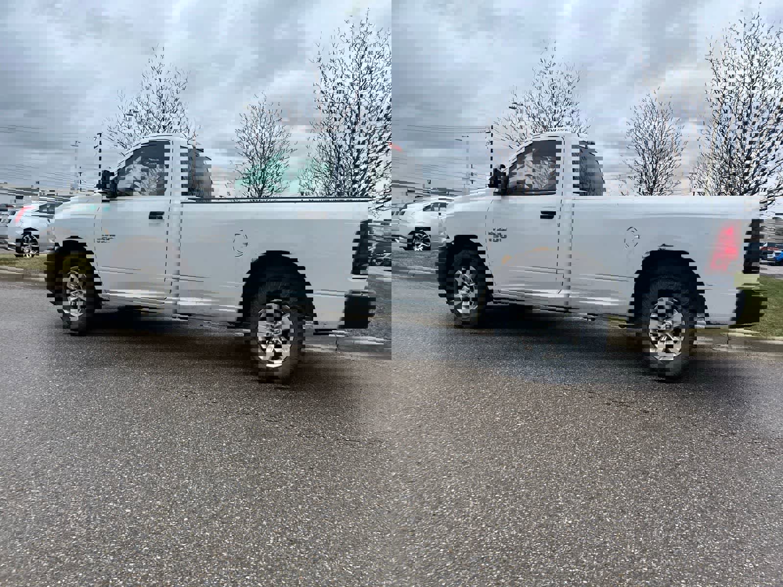 Used 2015 RAM 1500 Tradesman w/ Power & Remote Entry Group image 30