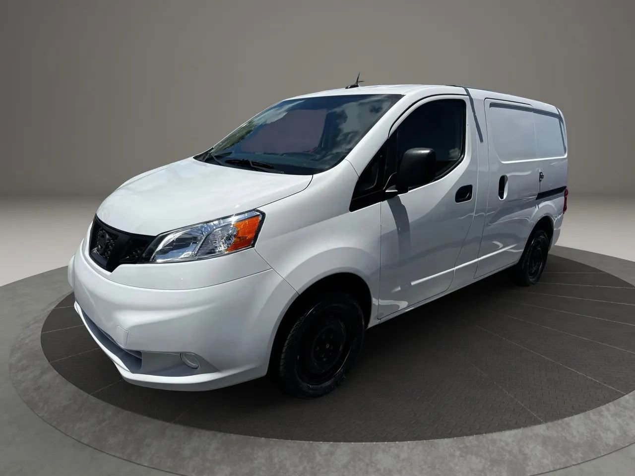 Used 2021 Nissan NV200 S image 4
