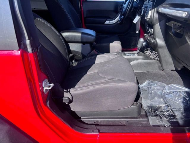 Used 2017 Jeep Wrangler Rubicon w/ Dual Top Group image 25