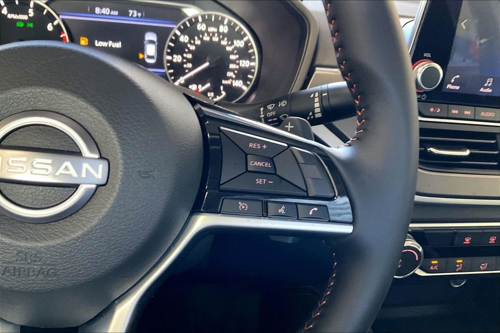 Used 2025 Nissan Altima 2.5 SR image 9