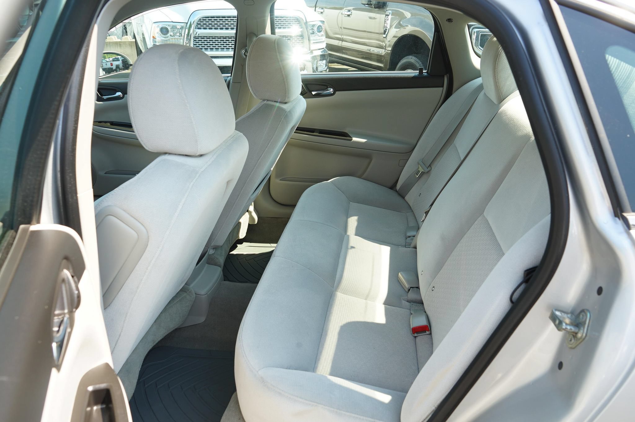 Used 2014 Chevrolet Impala Limited LS FWD image 13