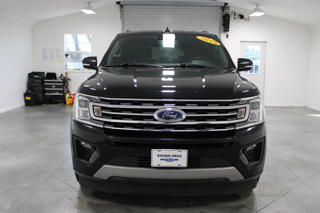 Used 2019 Ford Expedition XLT w/ Equipment Group 202A image 3