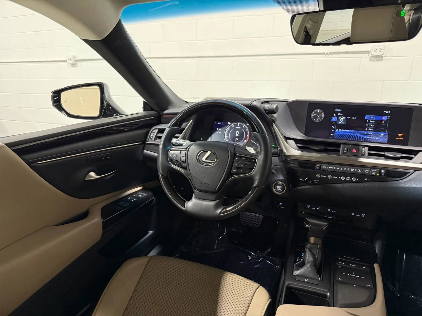 Used 2019 Lexus ES 350 w/ Premium Package FWD image 24