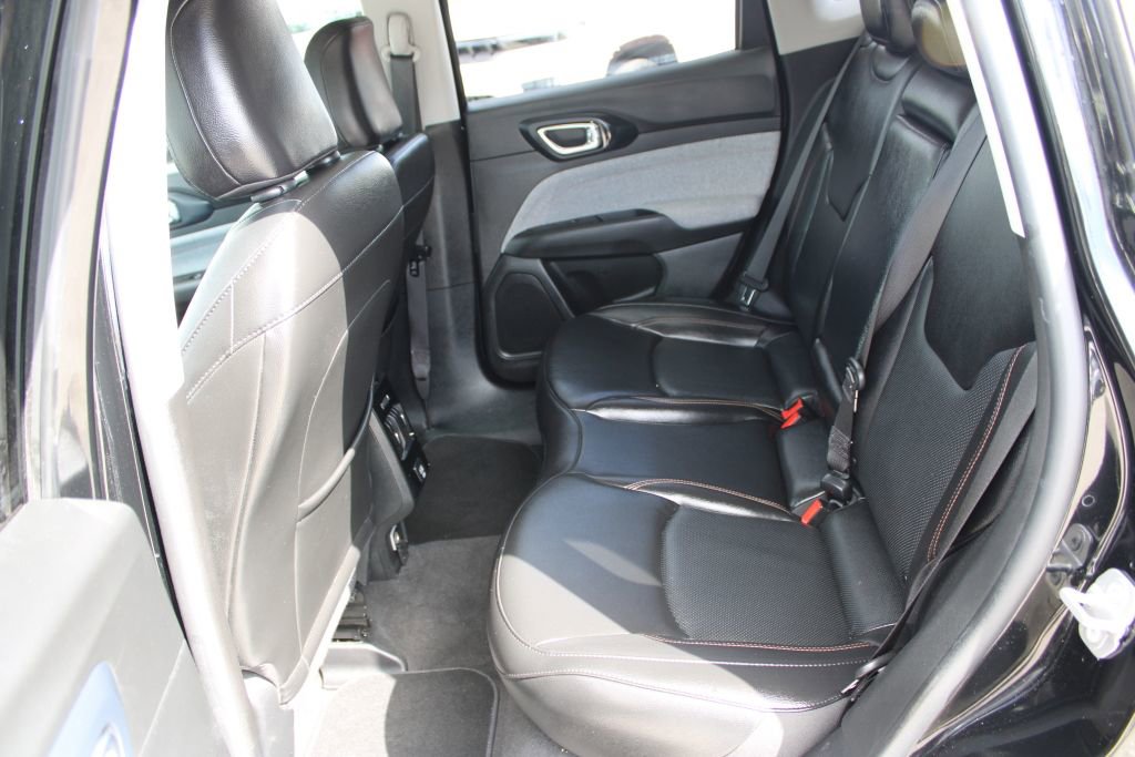 Used 2022 Jeep Compass Latitude image 14