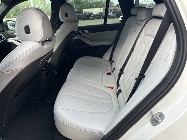 Used 2025 BMW X5 sDrive40i w/ Premium Package RWD image 15