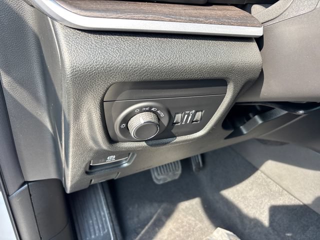 New 2026 Jeep Grand Cherokee L 4WD image 19
