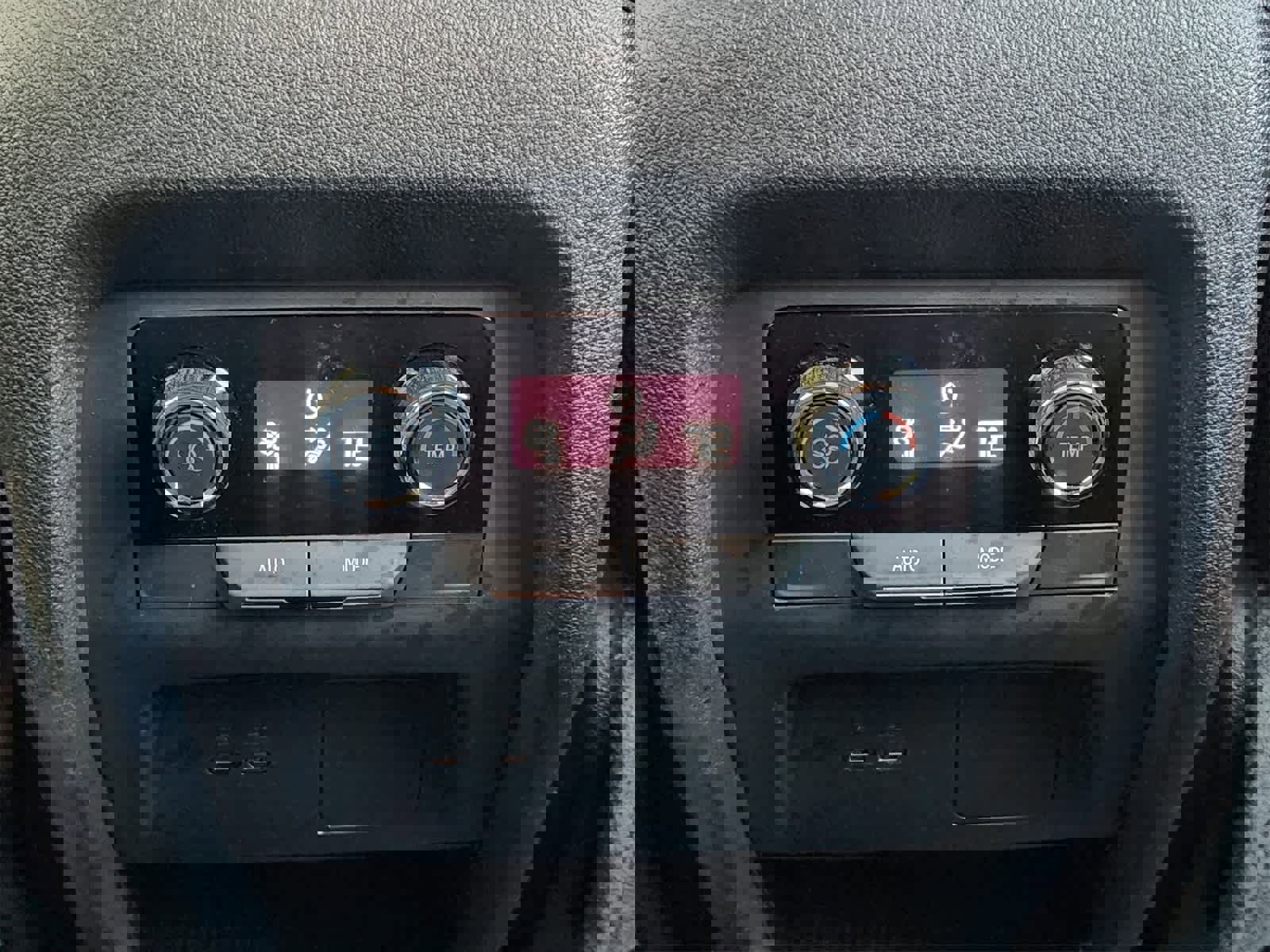 Used 2024 Chevrolet Traverse LS image 27