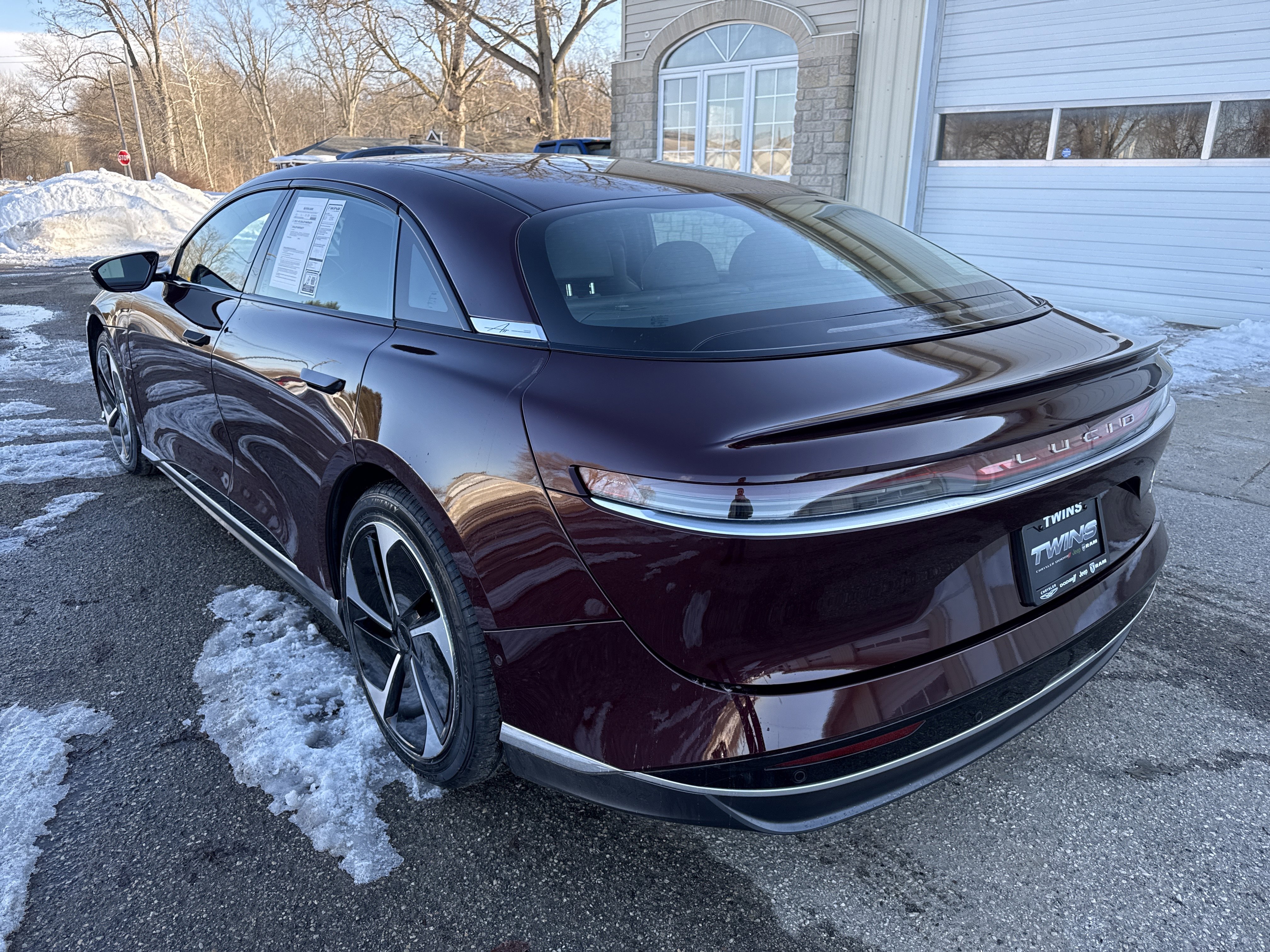 Used 2024 Lucid Air Touring image 8