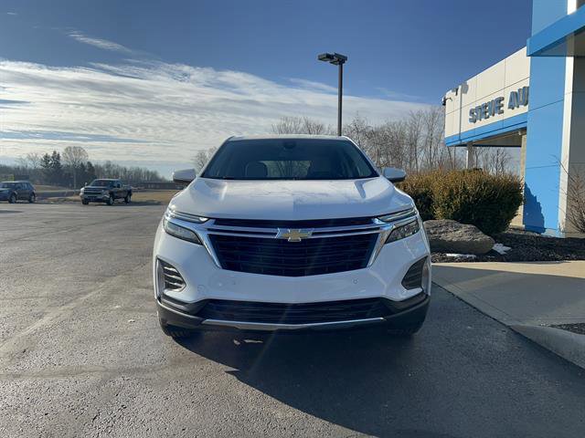 Used 2024 Chevrolet Equinox LT image 2