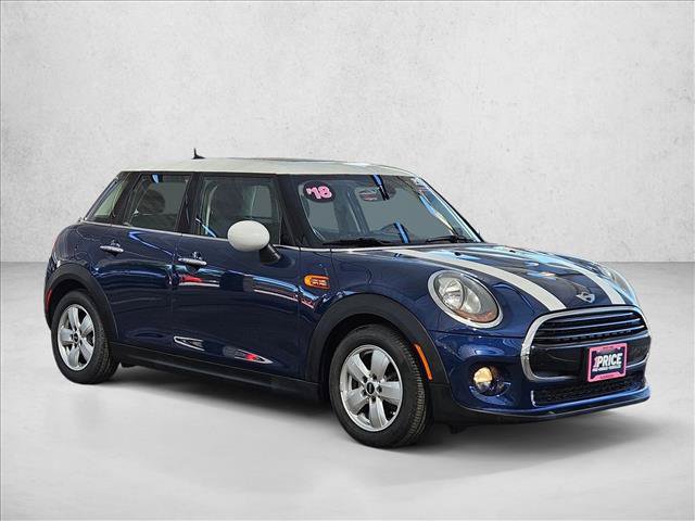 Used 2018 MINI Cooper 4-Door Hardtop FWD image 3