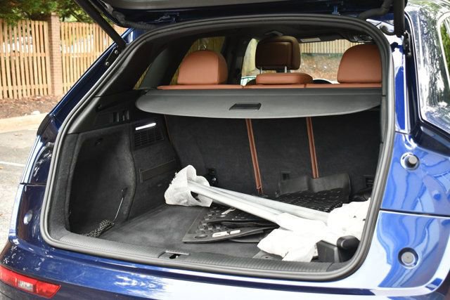 Used 2021 Audi Q5 2.0T Premium Plus w/ Premium Plus Package image 9